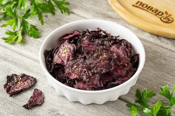 Beet Chips in a Dehydrator