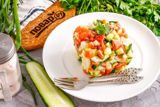 Salmon Tartare with Cucumber