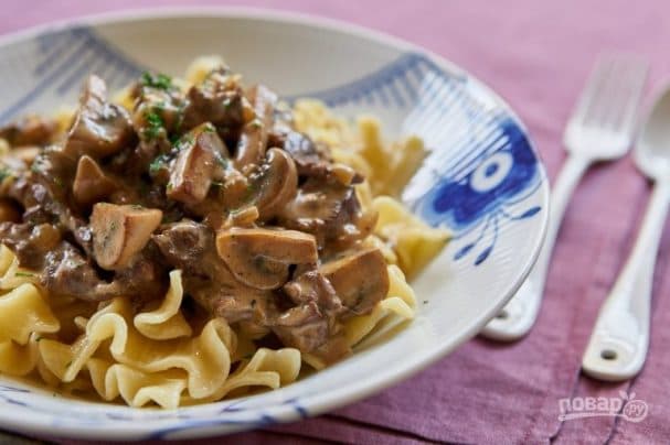 Біфштекс по-строгановськи (класичний рецепт)