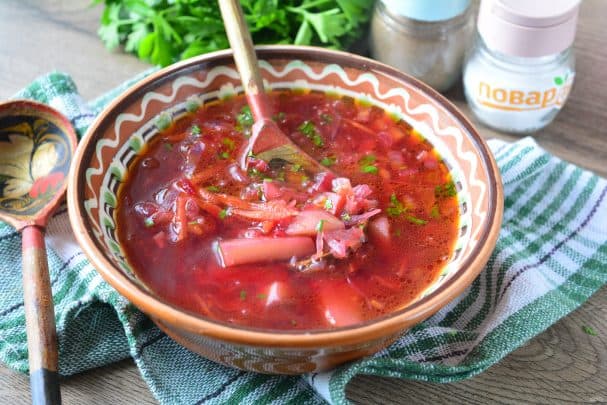 Борщ із червоної капусти