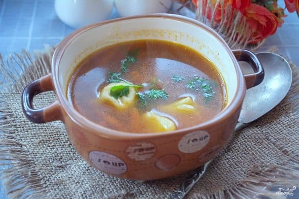Borscht with dumplings