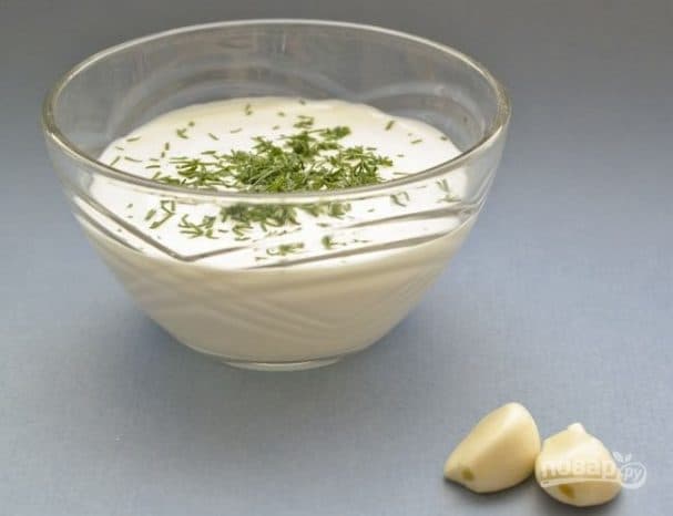 Часниковий соус Тум