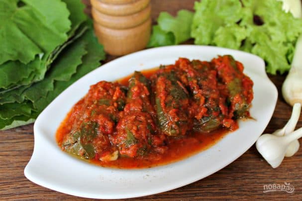 Долма ў памідорным соусе