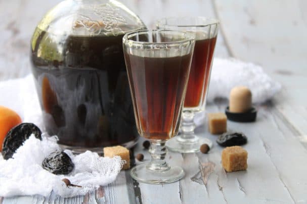 в домашних условиях коньяк на черносливе