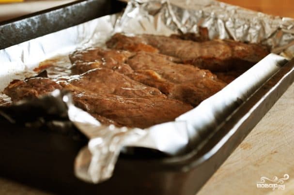 Яловичина на кістці в духовці