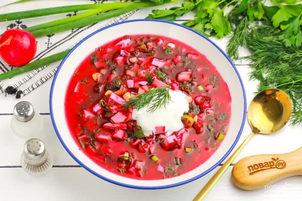 Холодник с колбасой