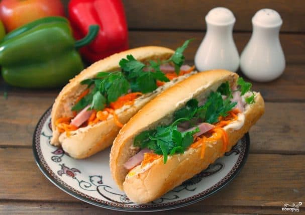 Хот-дог с ветчиной