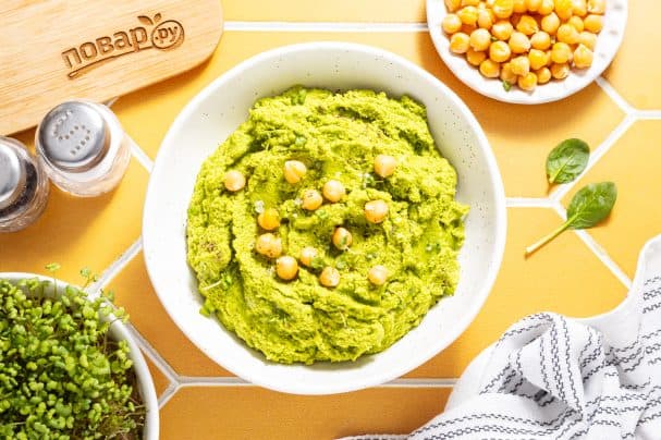 Хумус со шпинатом