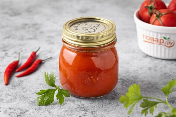 Chili ketchup for winter storage