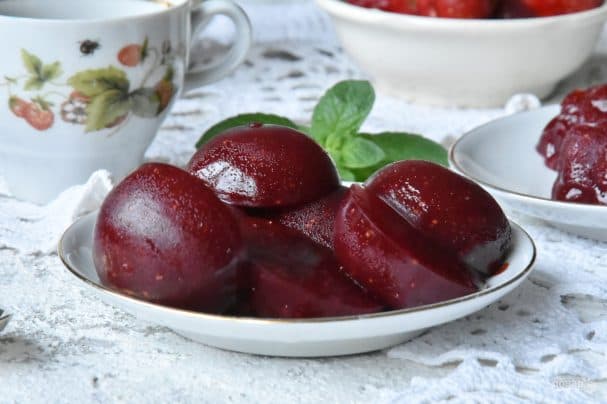 Frozen Strawberry Candies