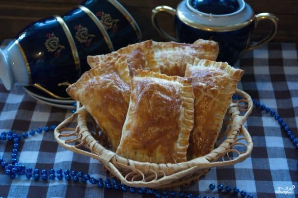 Конвертики из слоеного теста