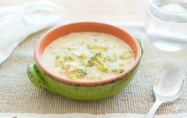 Сум-пюре з сырам і бруколі