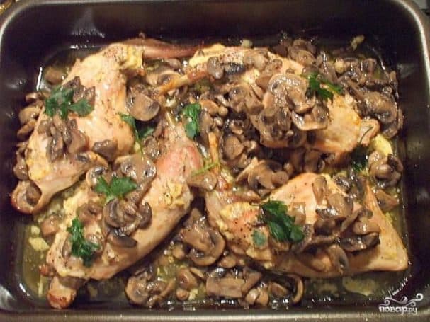 Rabbit with mushrooms