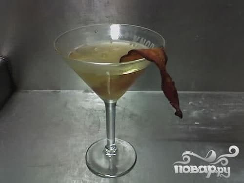 Martini with bacon
