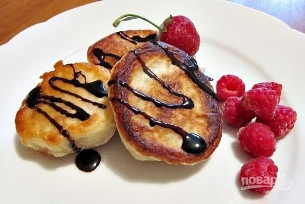 Оладьи на сухих дрожжах пышные