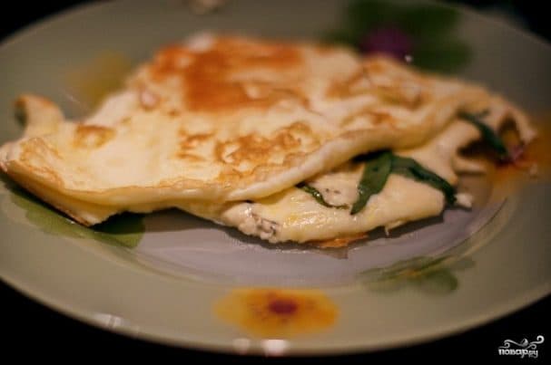 Омлет с голубым сыром