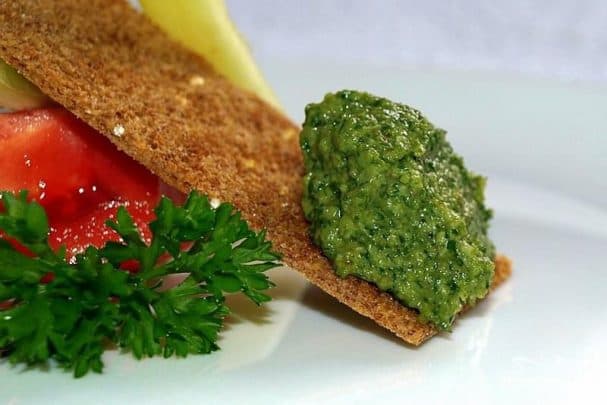 Песто з презнамоло