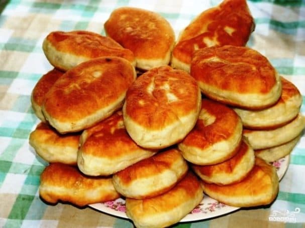 Пирожки с вишней