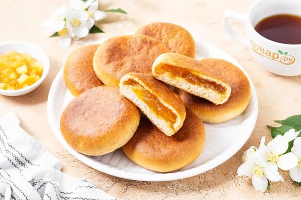 Постные пирожки с повидлом