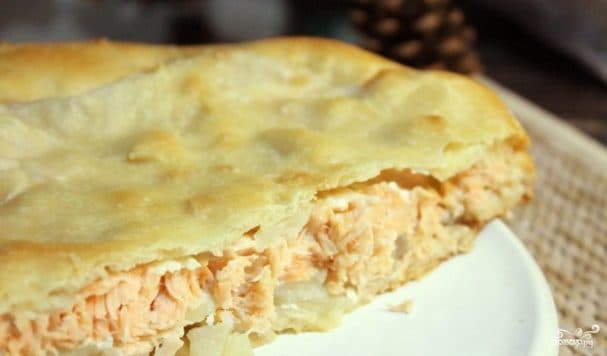 Расстегай с красной рыбой