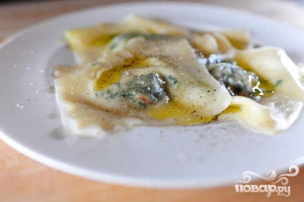 Равиоли с рикоттой и Пармезаном