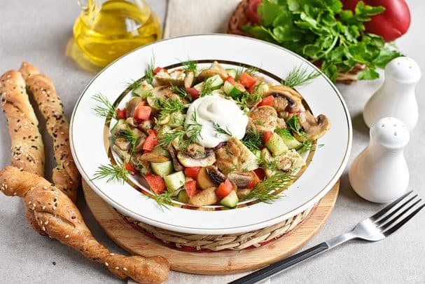 Салат с омлетом