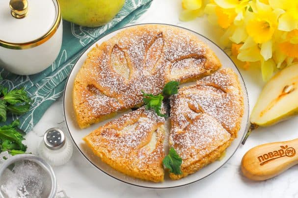 Шарлотка с грушами в аэрогриле