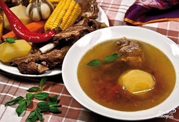 Шурпа в казане