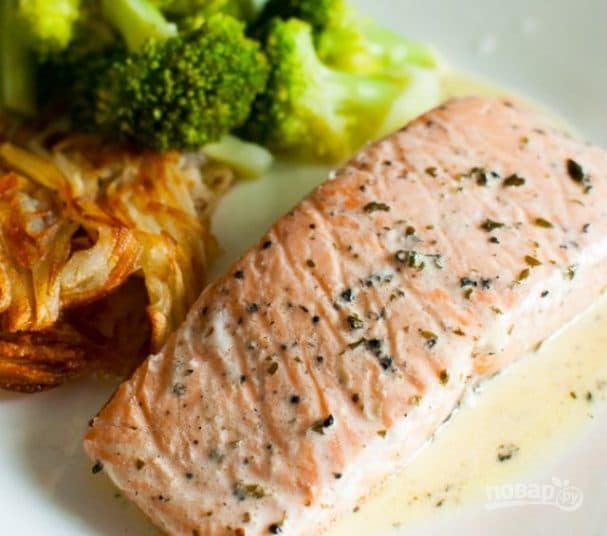 Сметанний соус до лосося