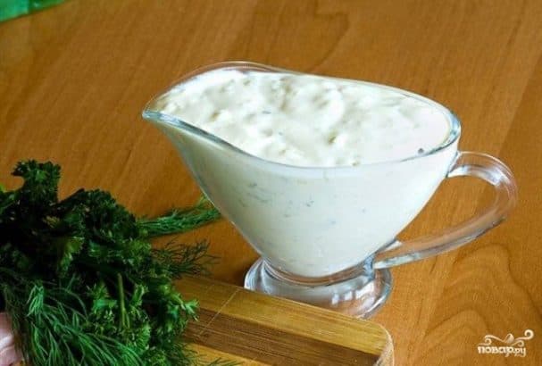 Сметаний соус з часником