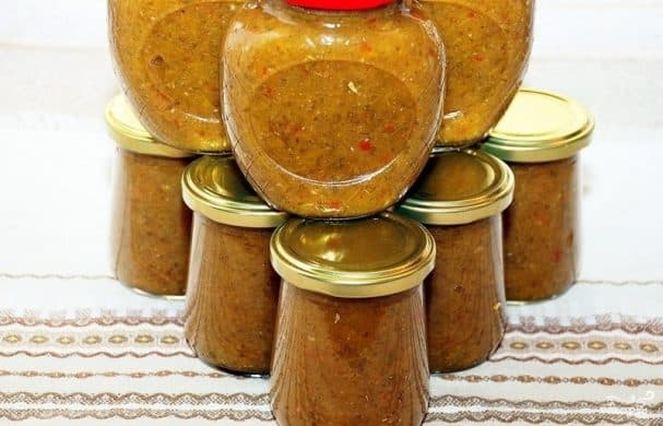 Соус ткемали с аджикой