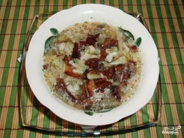 Soup with marinated mushrooms