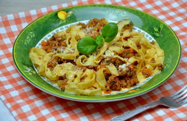 Тальятелле болоньезе