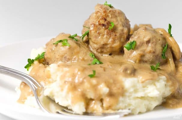 Meatballs in sour cream sauce