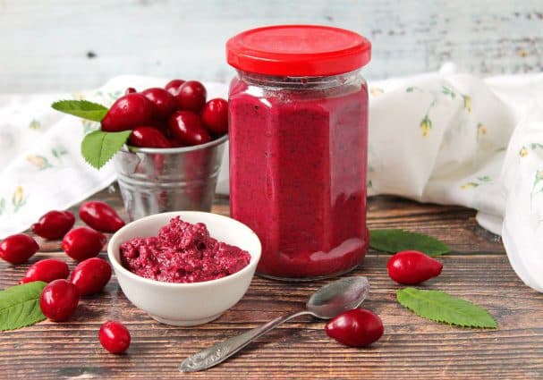 Ткемалі з кизилу