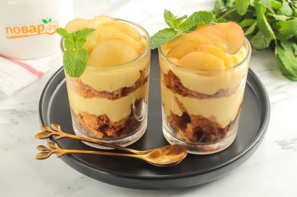 Peach trifles
