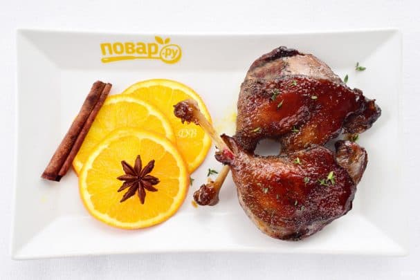 Duck in mulled wine marinade