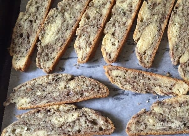 Biscotti with tapenade