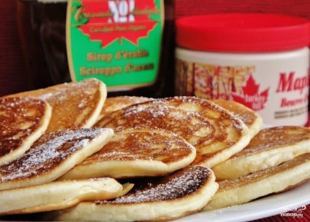 Pancakes with Maple Syrup
