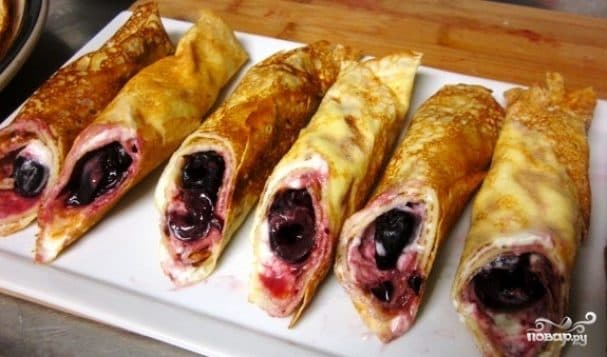 Млинці з вишнею
