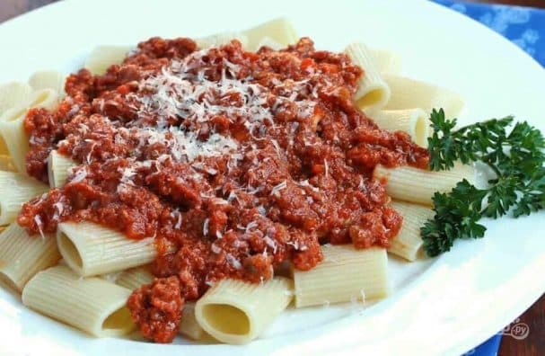Bolognese (with three types of minced meat)