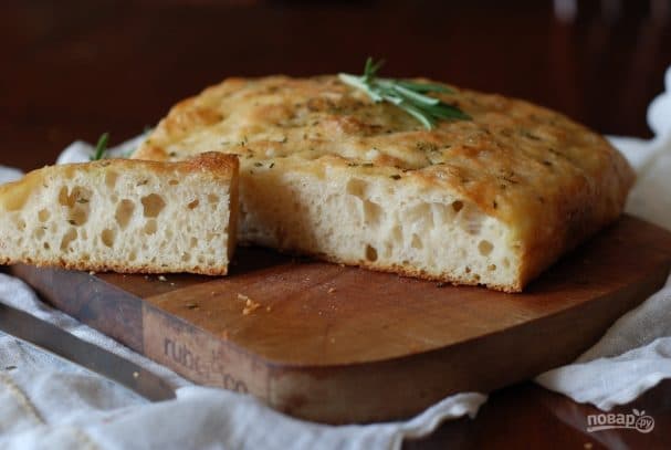Yeast focaccia
