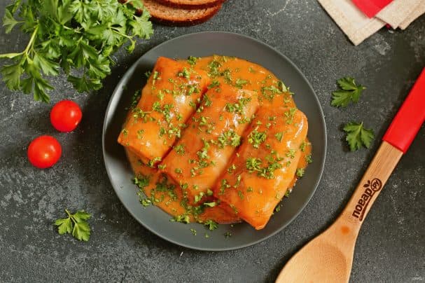 Stuffed Cabbage Rolls with Bulgur and Minced Meat