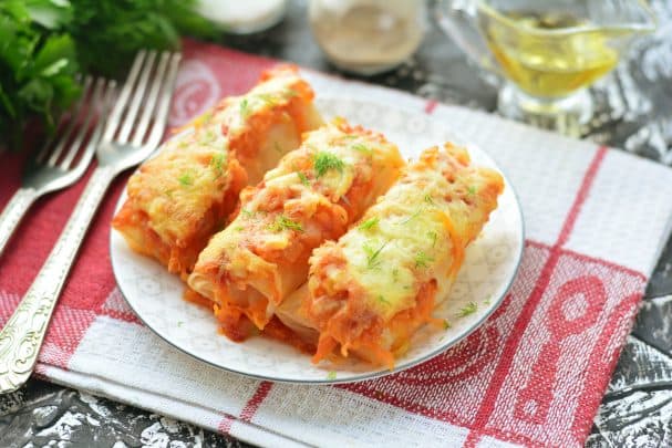 Cabbage rolls in the oven with cheese