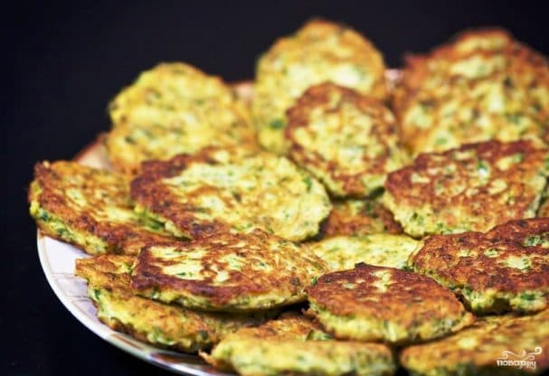 Кабачковыя аладкі з казіным сыром