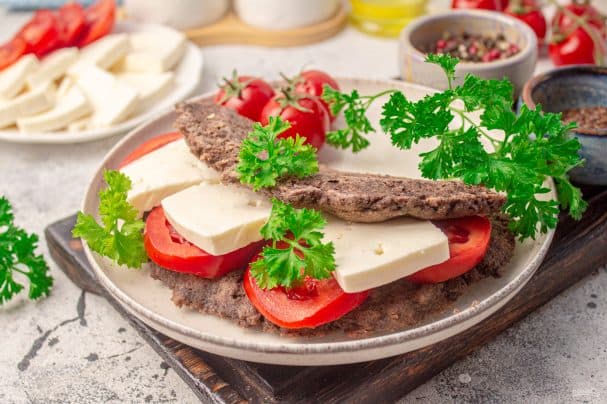 Льняная ляпёшка без пшанічнай мукі ў мікрахвалевачцы