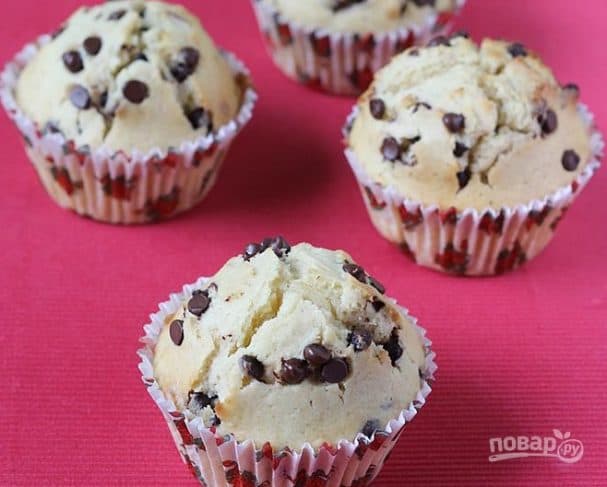 Classic chocolate muffins