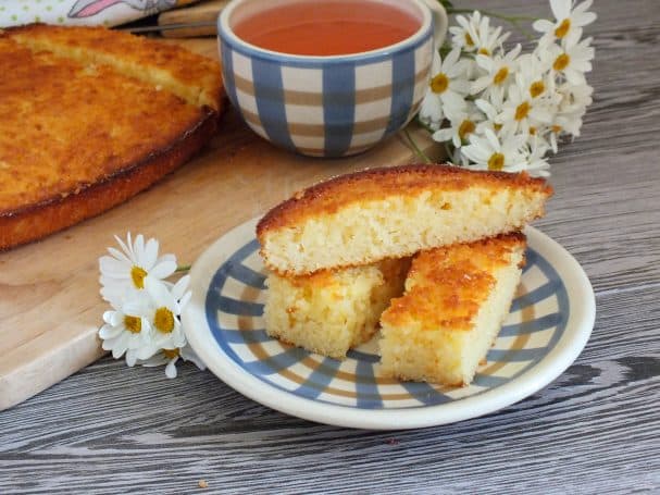 Semolina cake with margarine