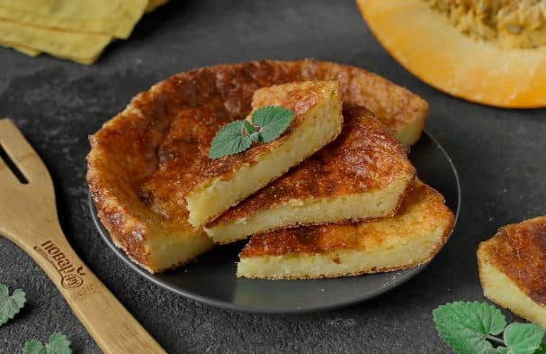 Mannik with pumpkin and cottage cheese