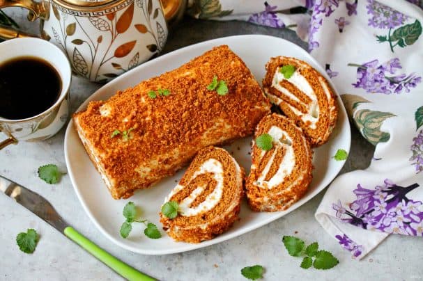 Медовий рулет